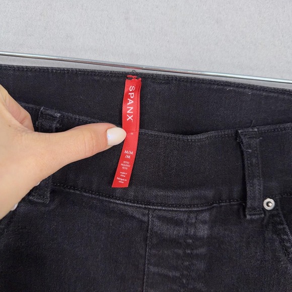 Spanx Jeans Womens Medium Petite Washed Blacm Skinny Pull On Stretch Jegging - Picture 4 of 15